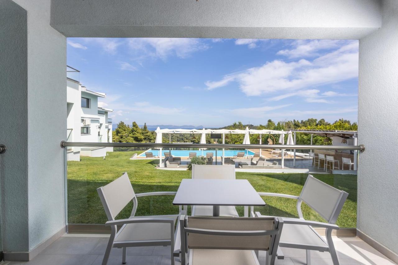 Blue Avenue Aparthotel Παλιούρι Εξωτερικό φωτογραφία